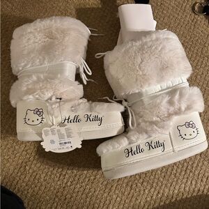 Forever 21 Cream Fur Hello Kitty Boots